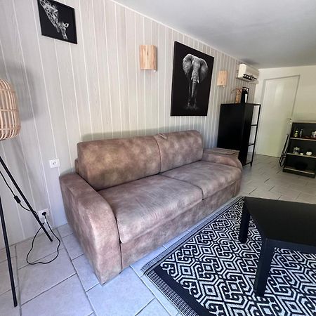 Lovina Chambre De Charme Avec Jaccuzi Velaux Luaran gambar