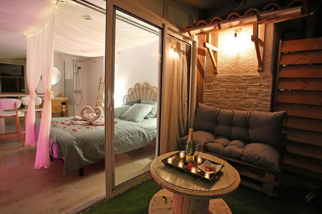 Lovina Chambre De Charme Avec Jaccuzi Velaux Luaran gambar