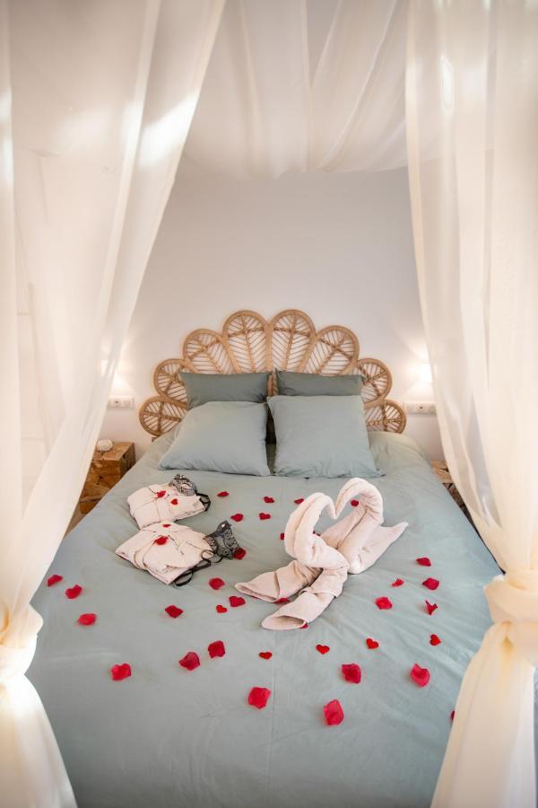 Lovina Chambre De Charme Avec Jaccuzi Velaux Luaran gambar