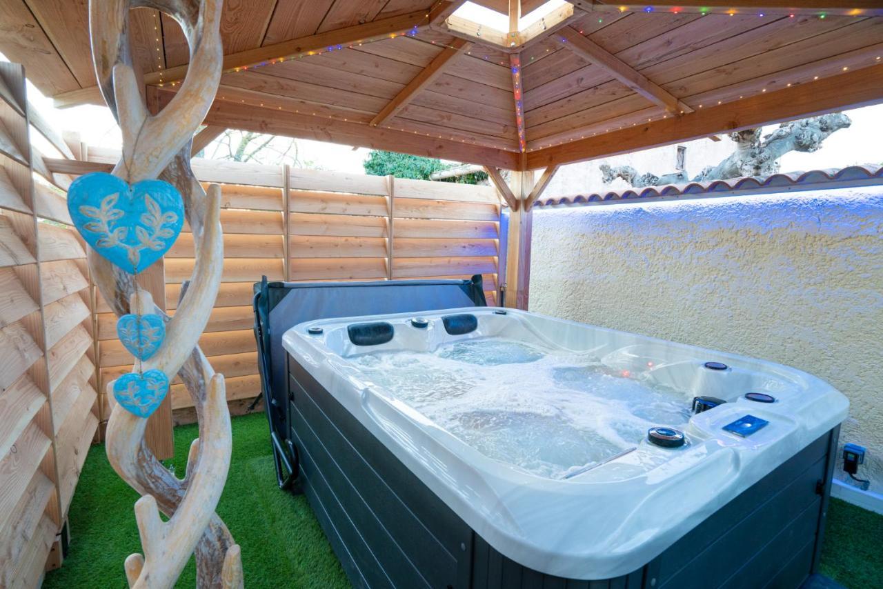 Lovina Chambre De Charme Avec Jaccuzi Velaux Luaran gambar