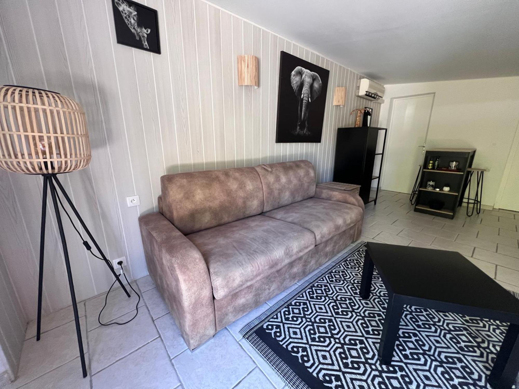 Lovina Chambre De Charme Avec Jaccuzi Velaux Luaran gambar